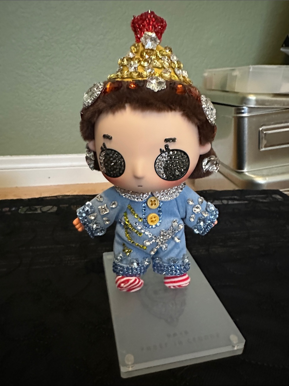 Blinged out Star catcher Nyota